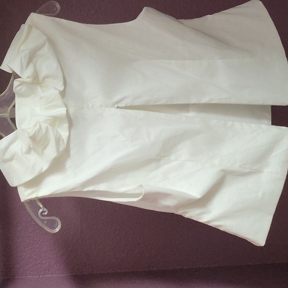 New without tags women Ruffle formal blouse - Picture 5 of 5